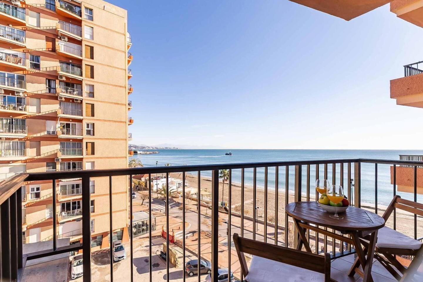 Perla 5 - 1 Bed 1 Bath View *