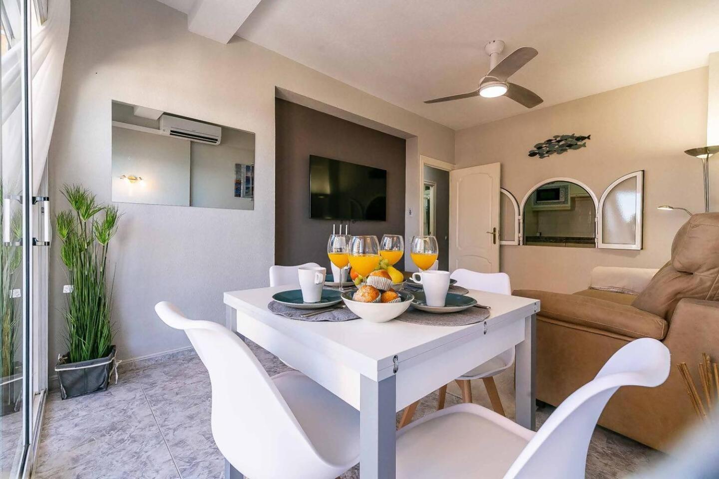 Perla 5 - 1 Bed 1 Bath View Huoneisto